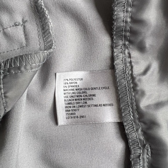 Worthington Women's Size 12 Gray Dress Pants with Flared Leg Rolled Hem Pockets - Picture 5 of 6